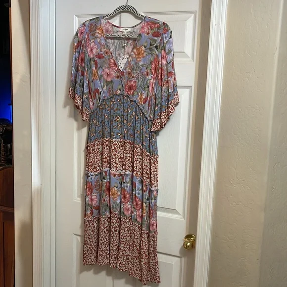 SOLD NWT Large Umgee Mixed Fabric Tiered Midi dress - Picture 7 of 10
